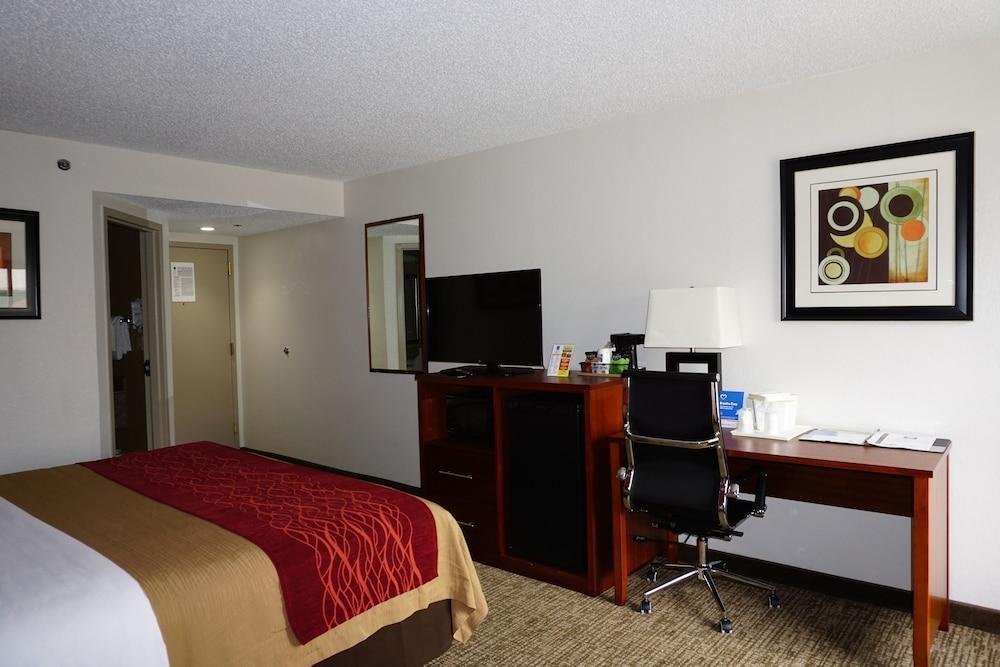 Comfort Inn Greensboro - Kernersville Экстерьер фото