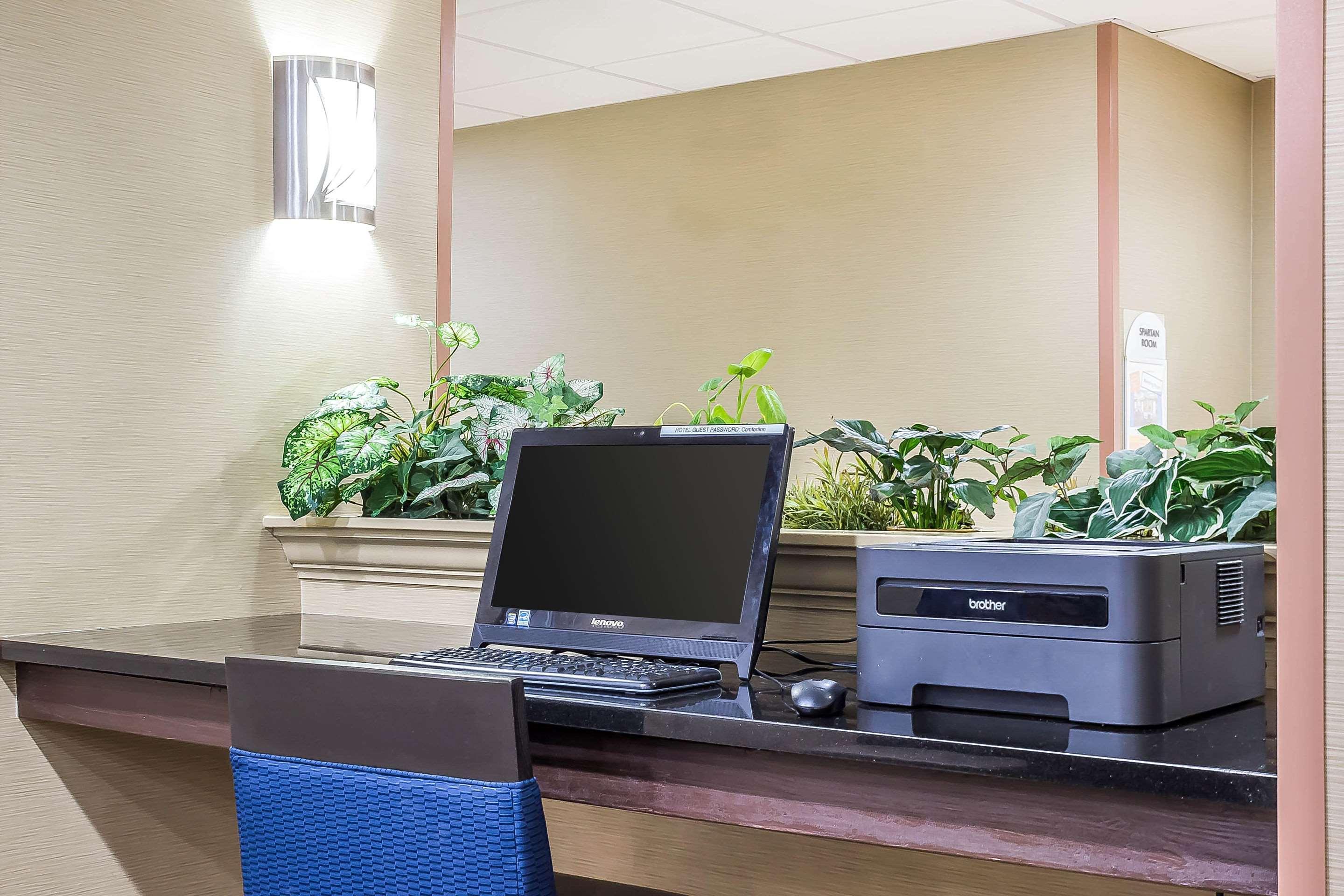 Comfort Inn Greensboro - Kernersville Экстерьер фото